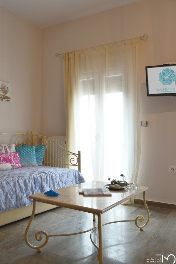 Ariadne & Theseus Apartments Naxos City Extérieur photo