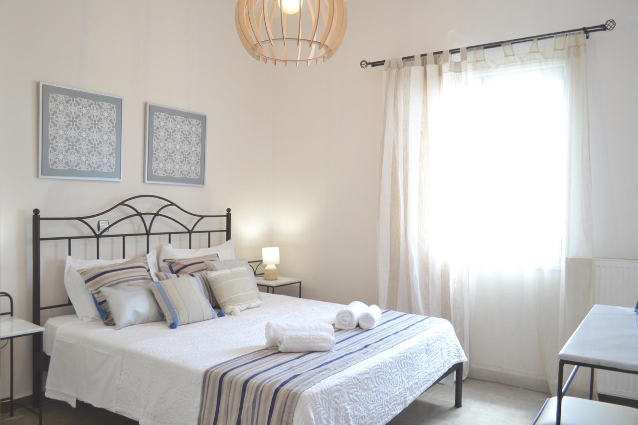 Ariadne & Theseus Apartments Naxos City Extérieur photo